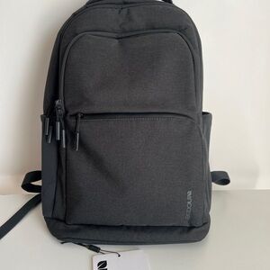 Incase Facet 25L Charcoal Gray Backpack
